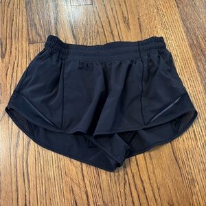 Lululemon Athletica Black Hotty Hot High-Rise Lined Short 2.5”